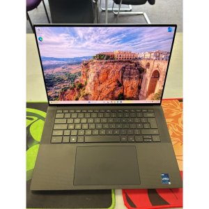 Dell Precision 5570 Core i7 12700H 32gb Memory 512gb SSD 4gb RTX A1000 15.6In UHD+ Touchscreen