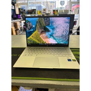 HP Pavilion Plus 14-eh1 Core i7 1355u 16gb Memory 512gb SSD 4gb Geforce RTX 2050 14.2In FHD+ Screen