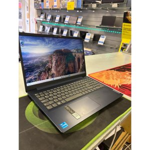 Lenovo IdeaPad Slim 3 Core i3 N305 8gb Memory 120gb SSD 15.6In FHD Screen