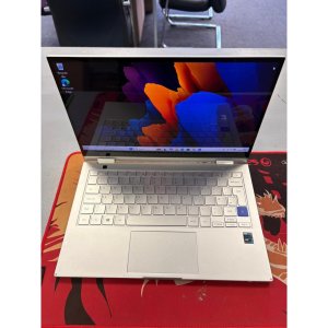 Samsung Galaxy Book Flex2 5G 2in1 Core i7 1165G7 8gb memory 512gb SSD 13.3In FHD Touchscreen