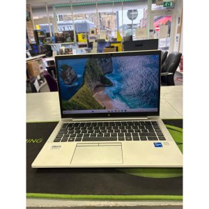HP Elitebook 840 G8 Core i7 1165G7 16gb Memory 25gb SSD 14.2In FHD Screen