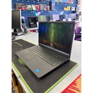 Dell Vostro 3510 Core i5 1135G7 8gb Memory 250gb SSD 15.6In FHD Screen