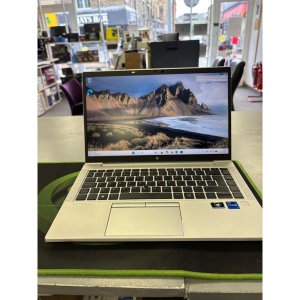 HP Elitebook 830 G9 Core i7 12th 1255u 16gb Memory 512gb SSD 13.3In FHD