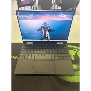Dell XPS 9310 2in1 Core i7 1165G7 16gb Memory 512gb SSD 13.3In FHD Touchscreen