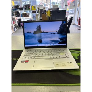 Asus VivoBook X421 AMD Ryzen 5 4500u 8gb Memory 250gb SSD 14.2In FHD Screen