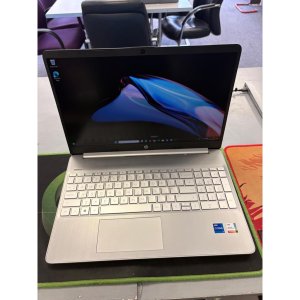 HP 15s-fq4 Core i7 11th 1195G7 16gb Memory 1TB SSD 15.6In FHD Screen