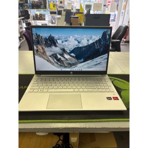 HP Pavilion 15-eh1 AMD Ryzen 3 53000u 8gb Memory 256gb SSD 15.6In FHD Screen